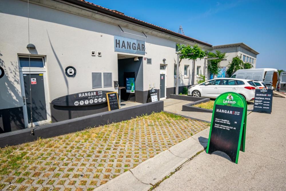 Hangar Apartments Izola Exterior photo