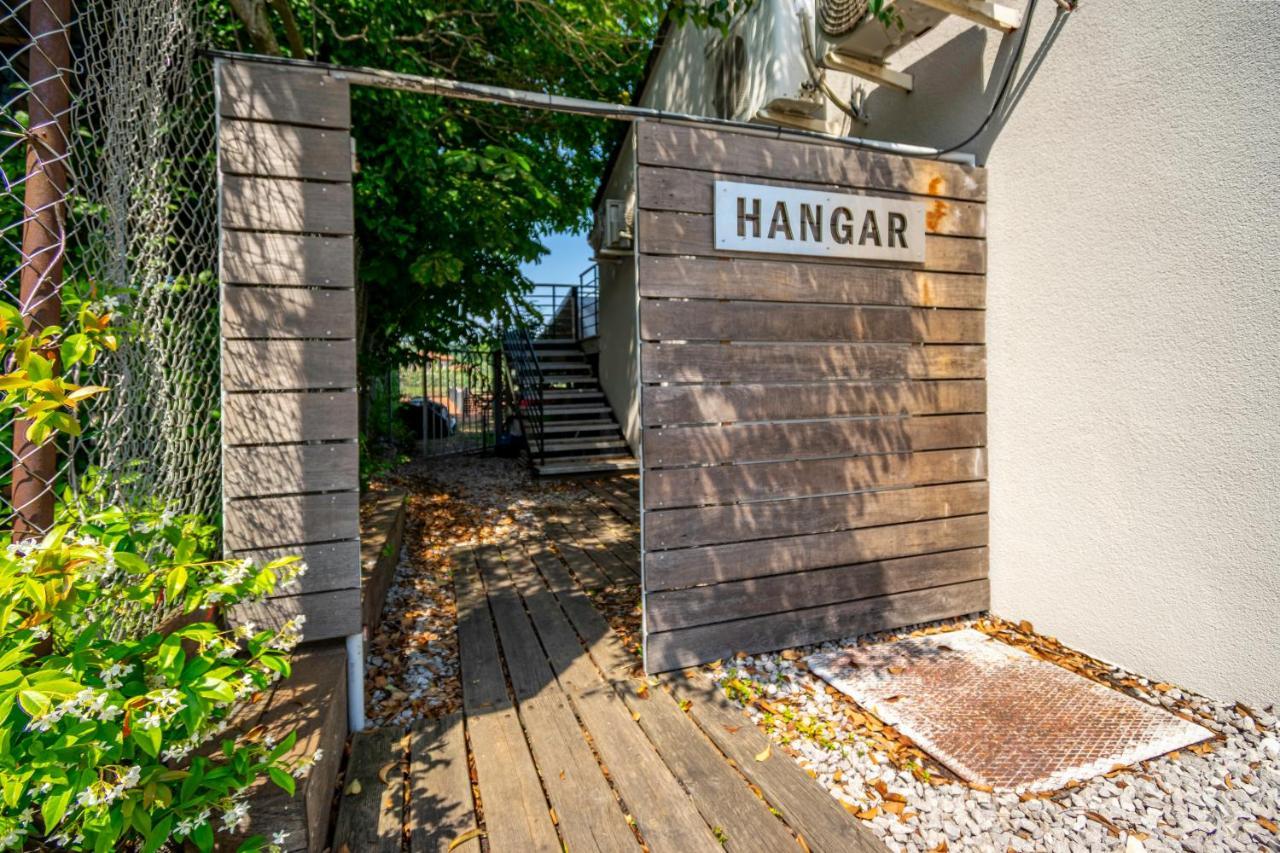 Hangar Apartments Izola Exterior photo